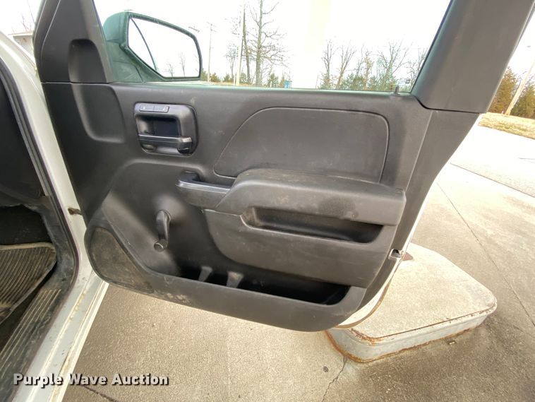 image for item HR9341 2014 Chevrolet Silverado 1500  pickup truck