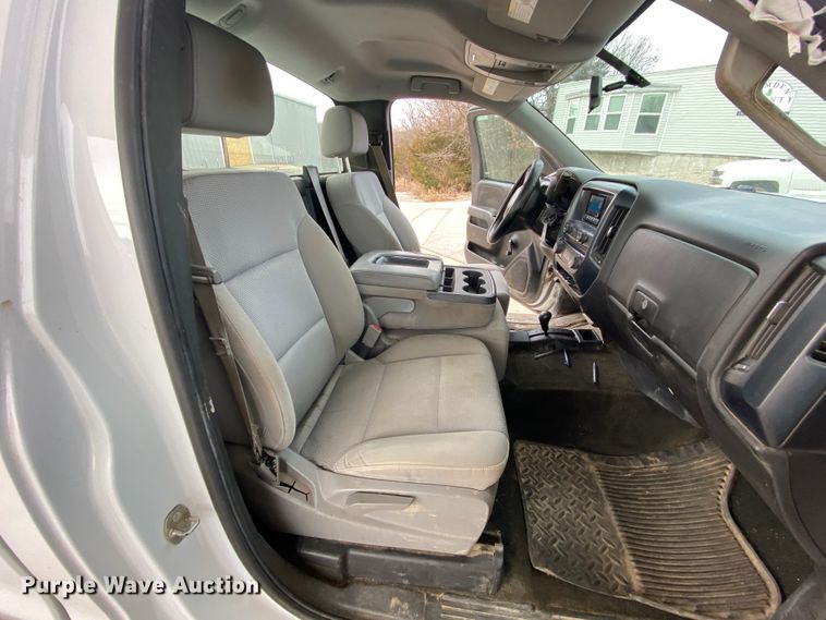 image for item HR9341 2014 Chevrolet Silverado 1500  pickup truck