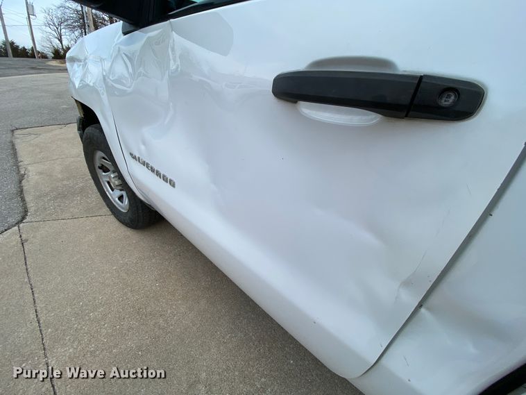 image for item HR9341 2014 Chevrolet Silverado 1500  pickup truck