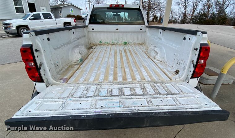 image for item HR9341 2014 Chevrolet Silverado 1500  pickup truck