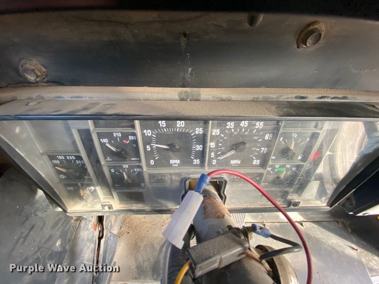 image for item HR9347 1999 International 3800 AmTran  school bus