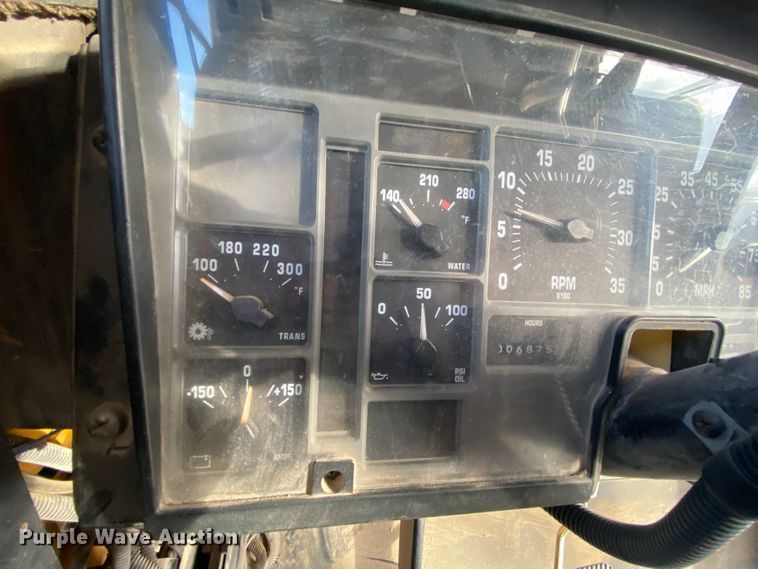 image for item HR9347 1999 International 3800 AmTran  school bus