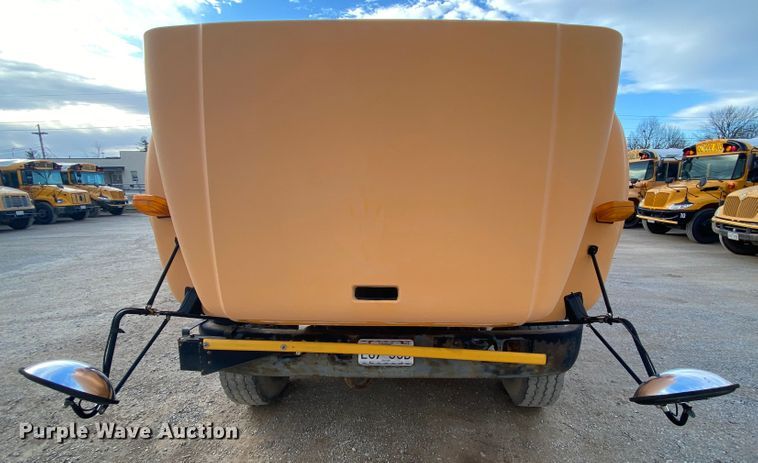 image for item HR9347 1999 International 3800 AmTran  school bus