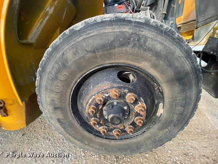 image for item HR9347 1999 International 3800 AmTran  school bus