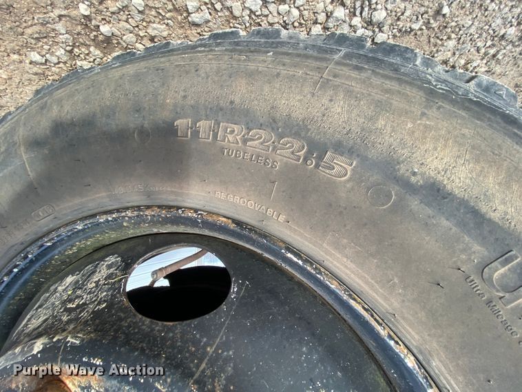 image for item HR9347 1999 International 3800 AmTran  school bus