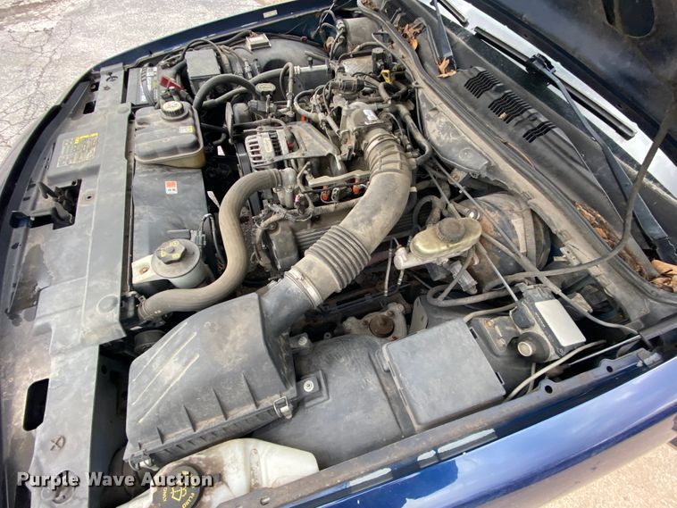 image for item HR9354 2004 Ford Crown Victoria Police Interceptor