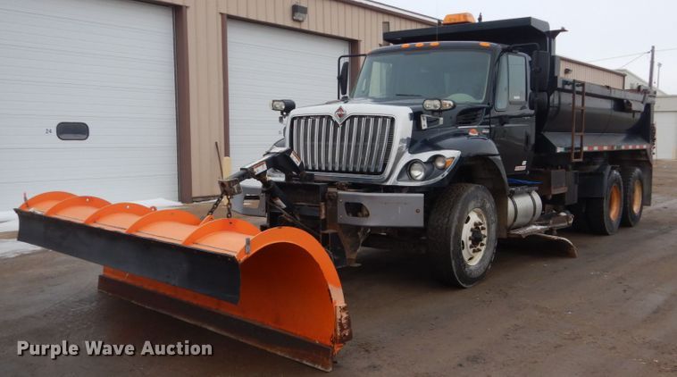 image for item HU9993 2011 International 7400  dump truck