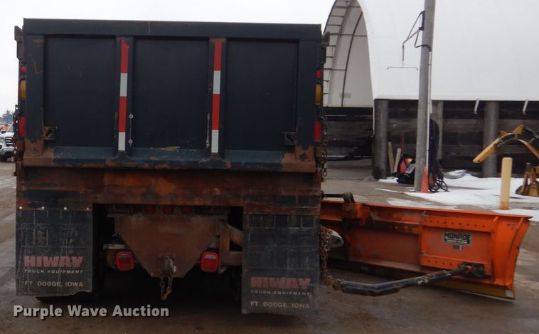 image for item HU9993 2011 International 7400  dump truck