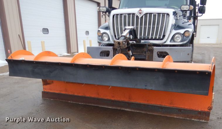 image for item HU9993 2011 International 7400  dump truck