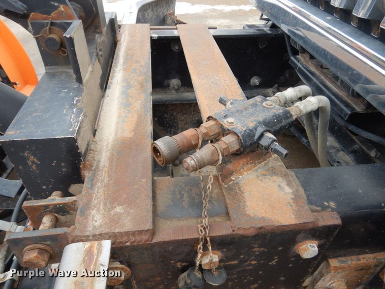 image for item HU9993 2011 International 7400  dump truck