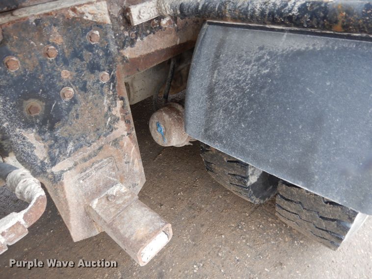 image for item HU9993 2011 International 7400  dump truck