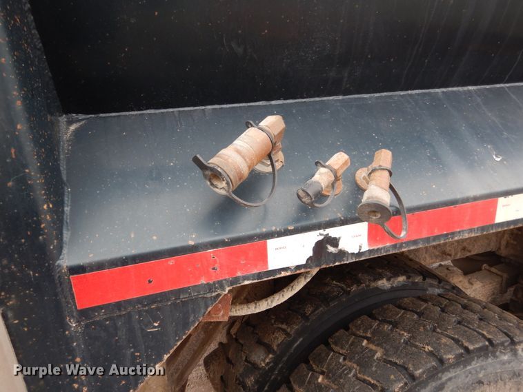 image for item HU9993 2011 International 7400  dump truck