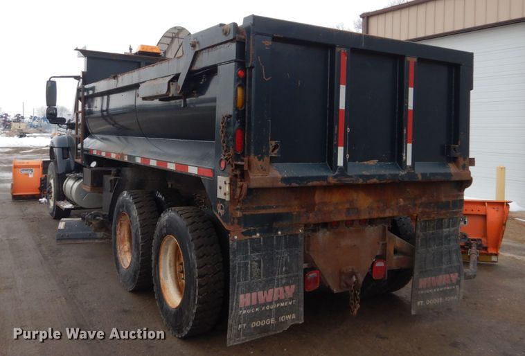 image for item HU9993 2011 International 7400  dump truck