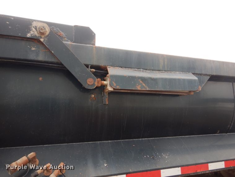 image for item HU9993 2011 International 7400  dump truck