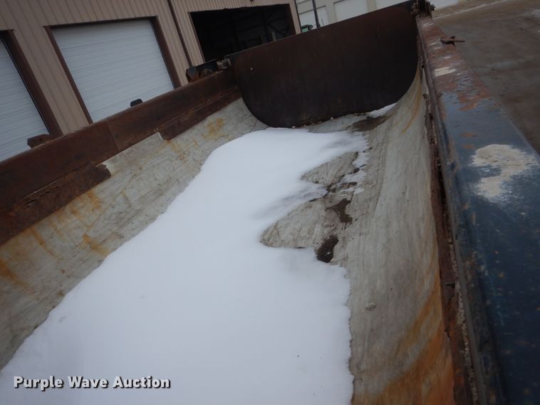 image for item HU9993 2011 International 7400  dump truck