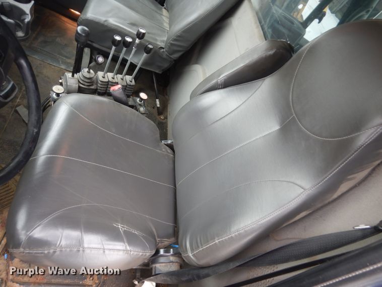 image for item HU9993 2011 International 7400  dump truck