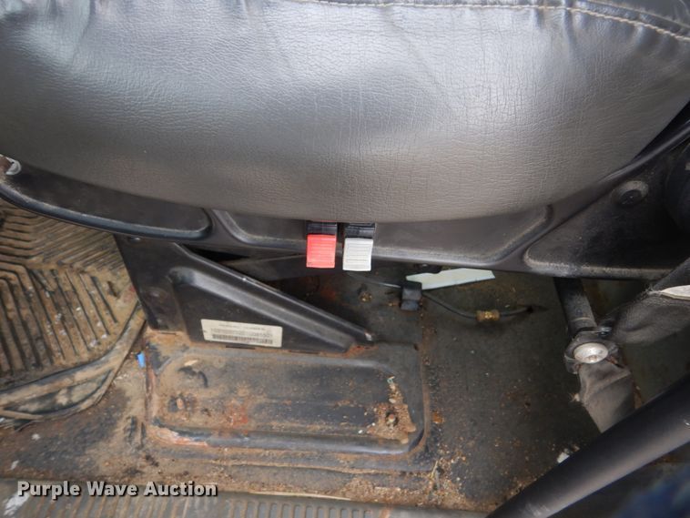 image for item HU9993 2011 International 7400  dump truck