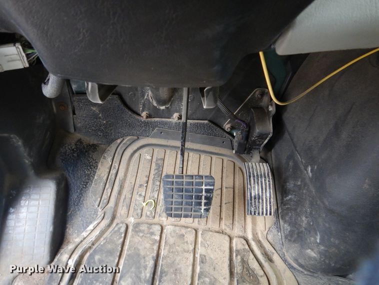 image for item HU9993 2011 International 7400  dump truck