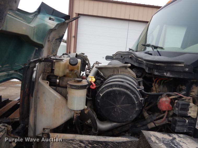 image for item HU9993 2011 International 7400  dump truck