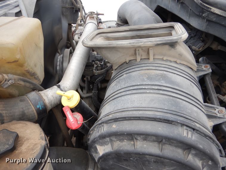 image for item HU9993 2011 International 7400  dump truck