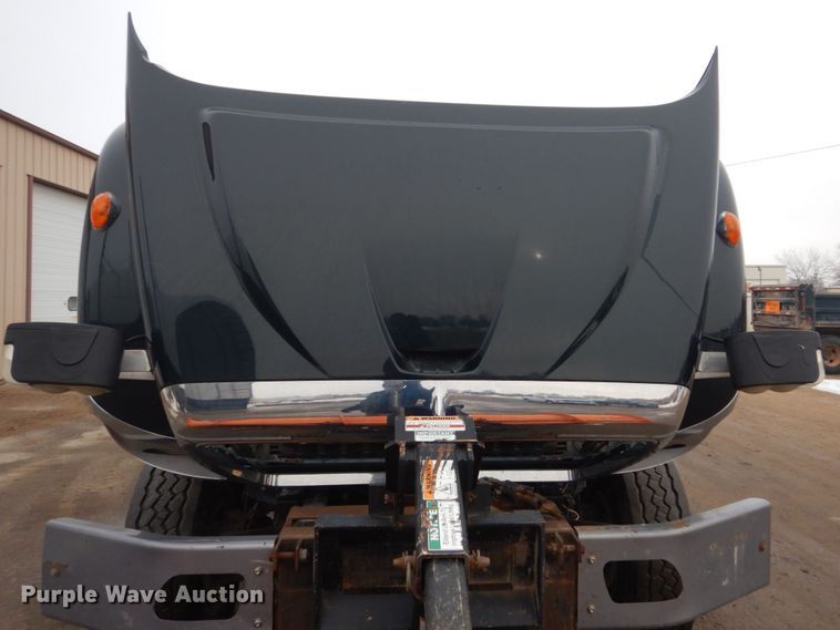 image for item HU9993 2011 International 7400  dump truck