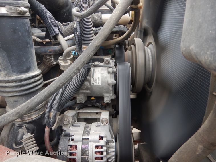 image for item HU9993 2011 International 7400  dump truck