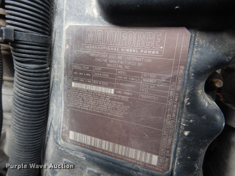 image for item HU9993 2011 International 7400  dump truck