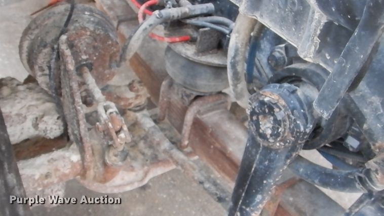 image for item HU9993 2011 International 7400  dump truck