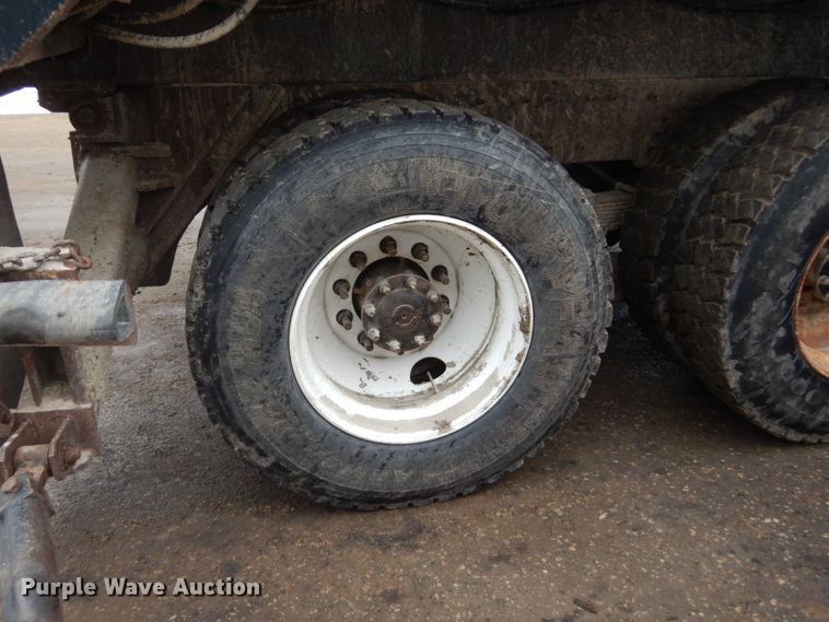 image for item HU9993 2011 International 7400  dump truck