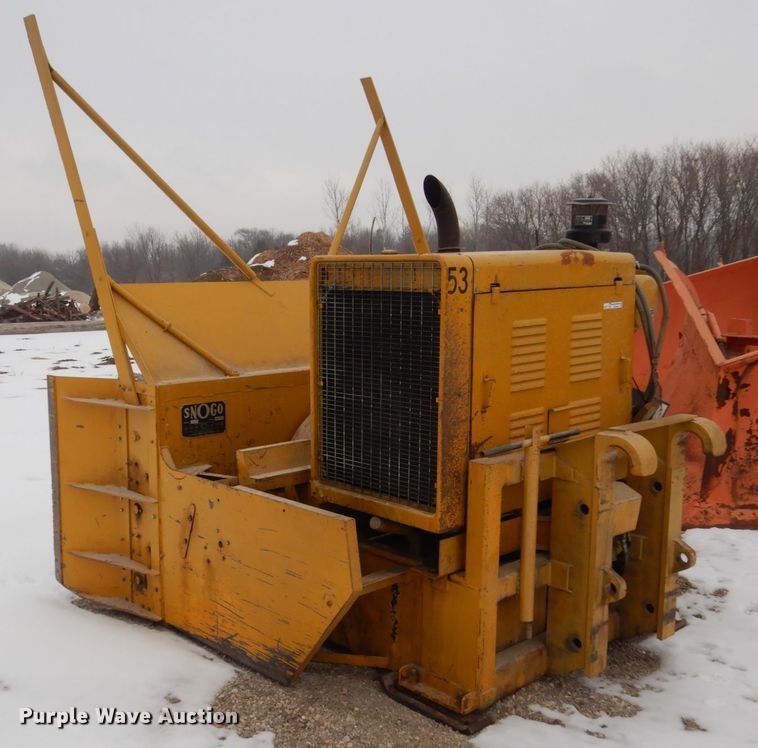 image for item HU9994 Snogo MP3D snow blower