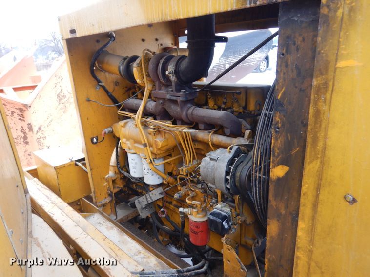 image for item HU9994 Snogo MP3D snow blower