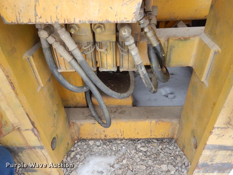 image for item HU9994 Snogo MP3D snow blower