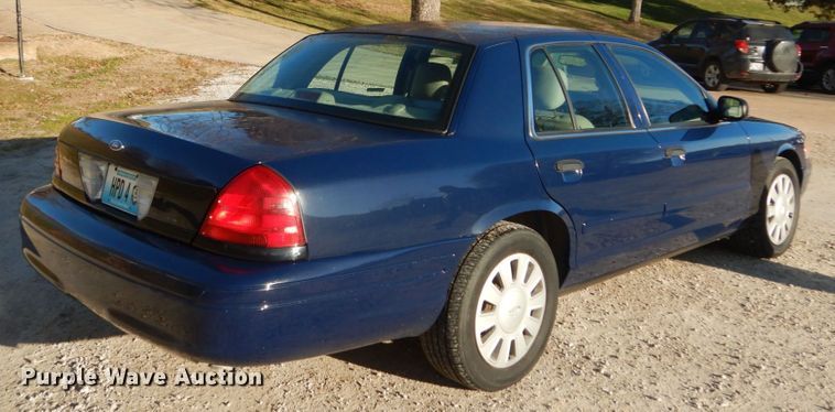 image for item HV9572 2008 Ford Crown Victoria Police Interceptor