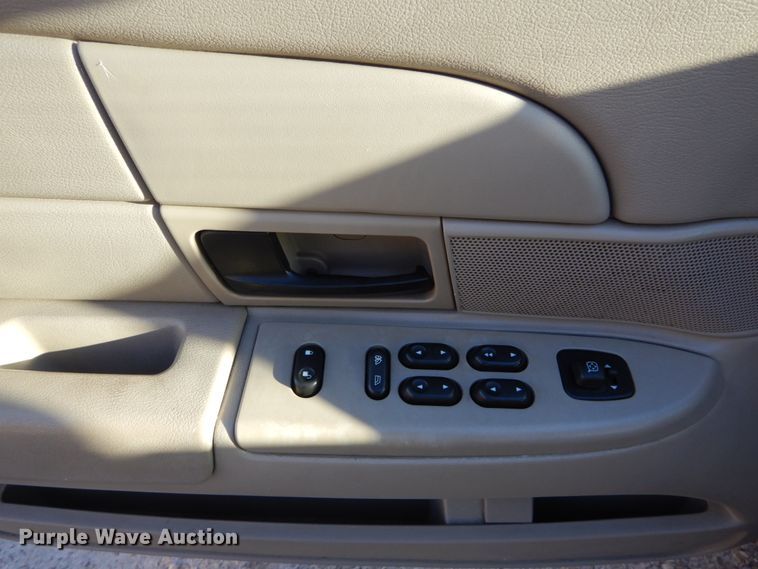 image for item HV9572 2008 Ford Crown Victoria Police Interceptor