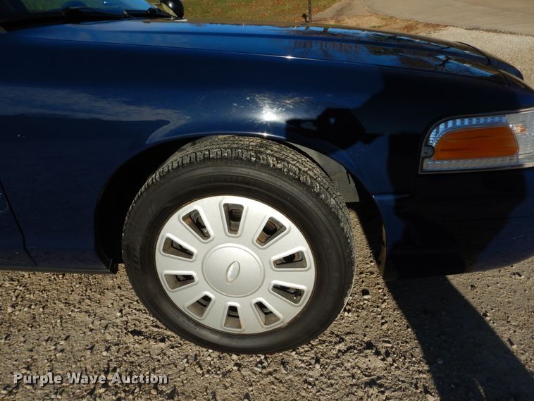 image for item HV9572 2008 Ford Crown Victoria Police Interceptor