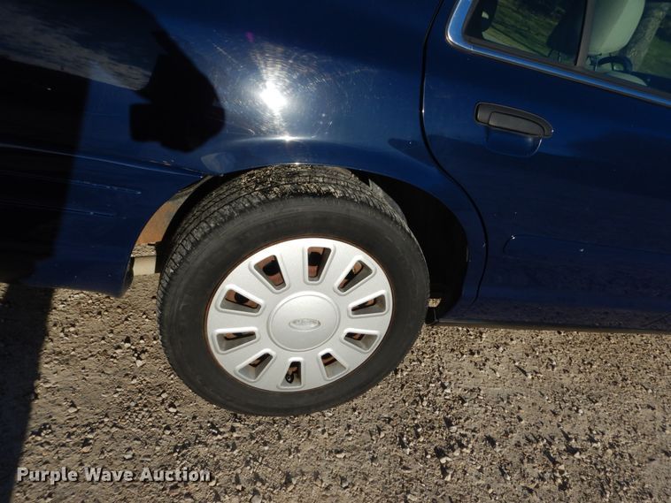 image for item HV9572 2008 Ford Crown Victoria Police Interceptor