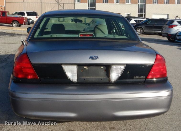 image for item HV9582 2006 Ford Crown Victoria Police Interceptor