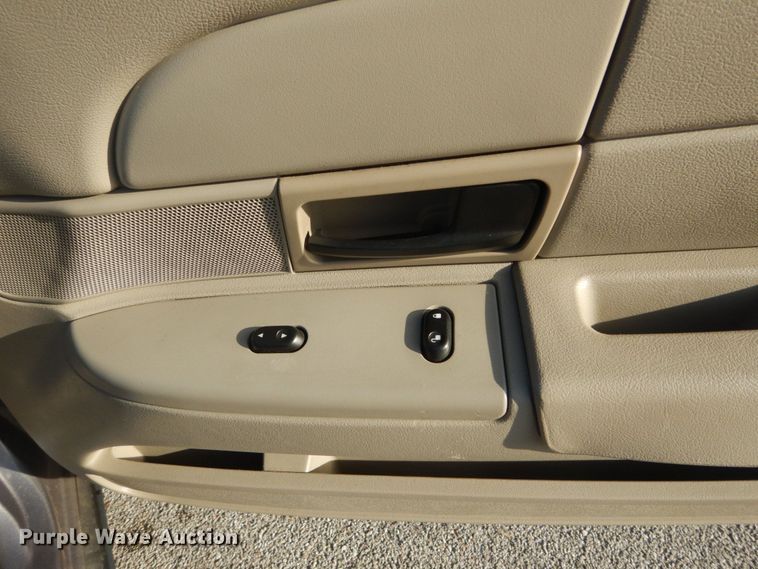 image for item HV9582 2006 Ford Crown Victoria Police Interceptor