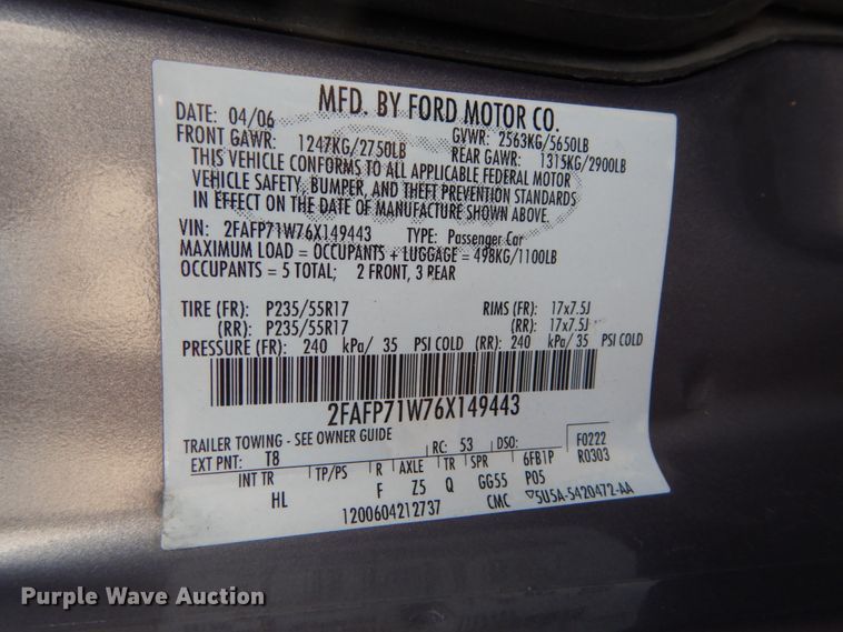 image for item HV9582 2006 Ford Crown Victoria Police Interceptor