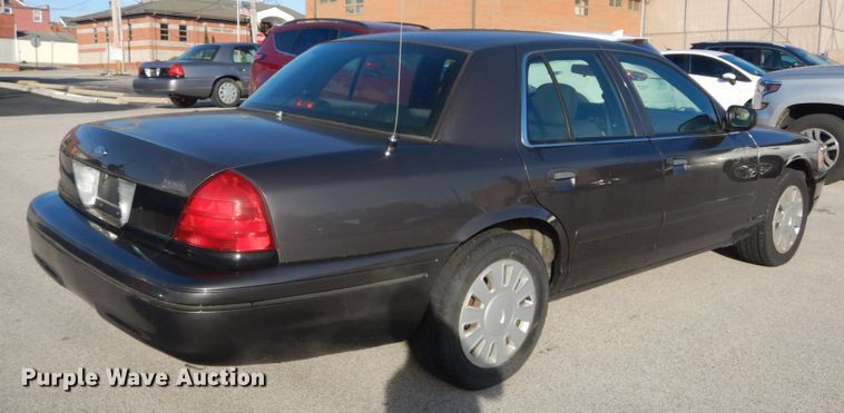 image for item HV9583 2008 Ford Crown Victoria Police Interceptor