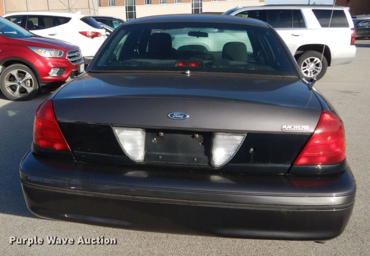 image for item HV9583 2008 Ford Crown Victoria Police Interceptor