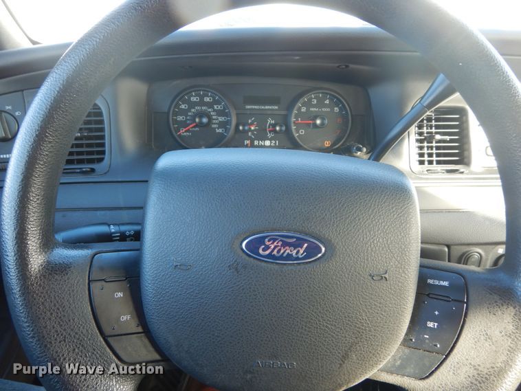 image for item HV9583 2008 Ford Crown Victoria Police Interceptor