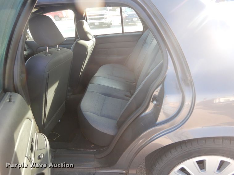 image for item HV9583 2008 Ford Crown Victoria Police Interceptor