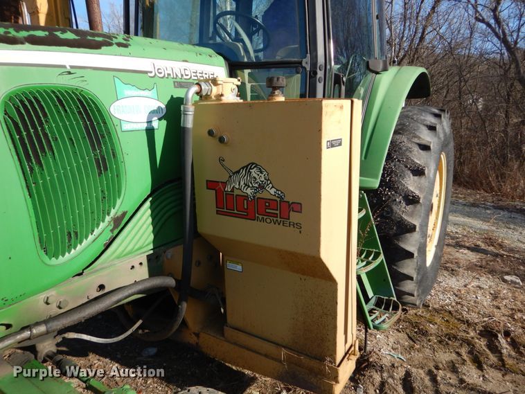 image for item HV9585 2004 John Deere 6615  tractor