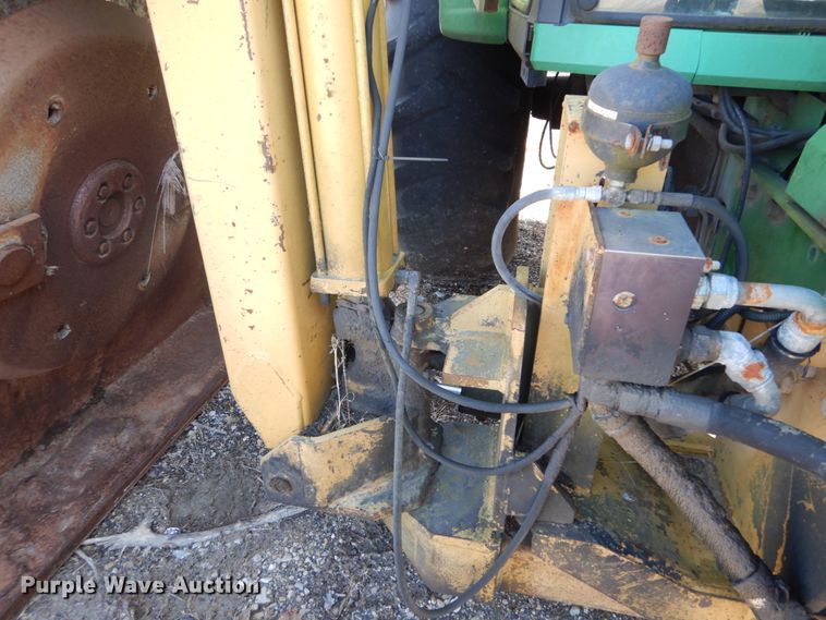 image for item HV9585 2004 John Deere 6615  tractor