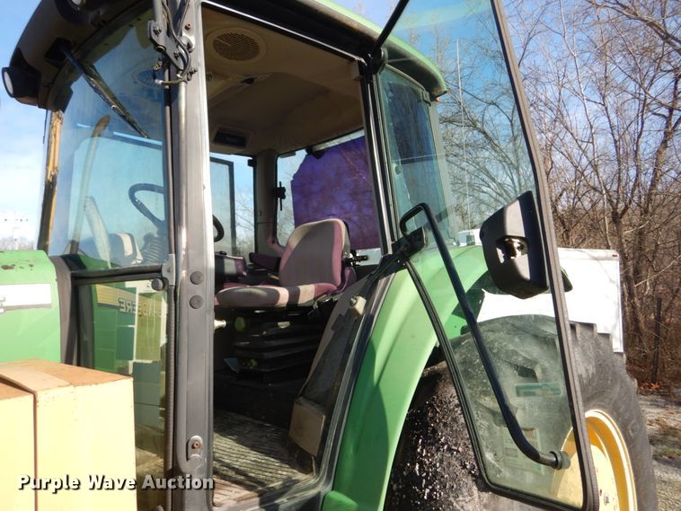 image for item HV9585 2004 John Deere 6615  tractor