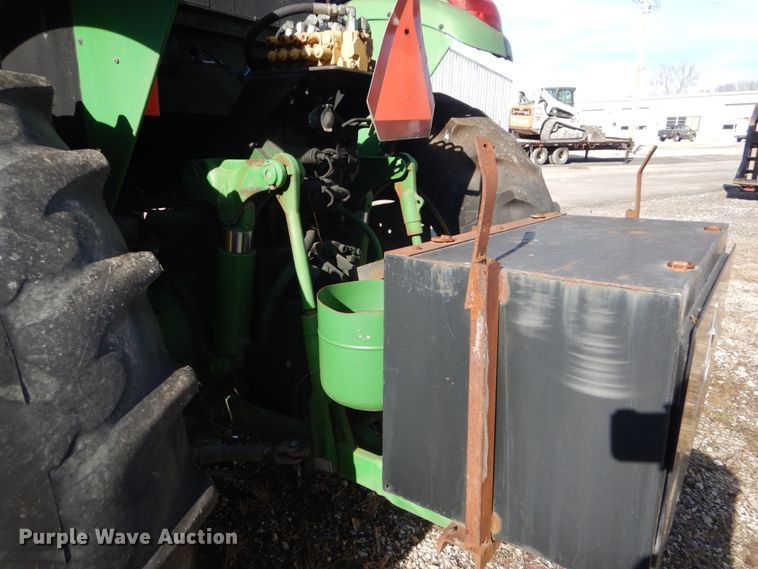 image for item HV9585 2004 John Deere 6615  tractor