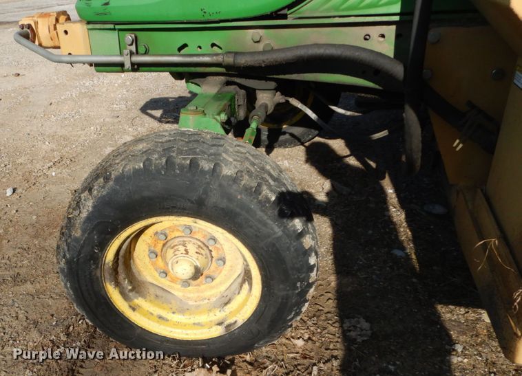 image for item HV9585 2004 John Deere 6615  tractor