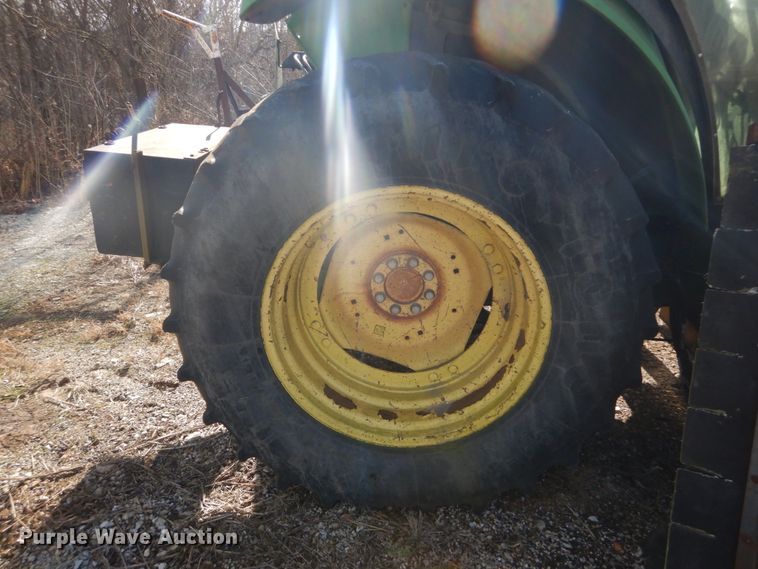 image for item HV9585 2004 John Deere 6615  tractor