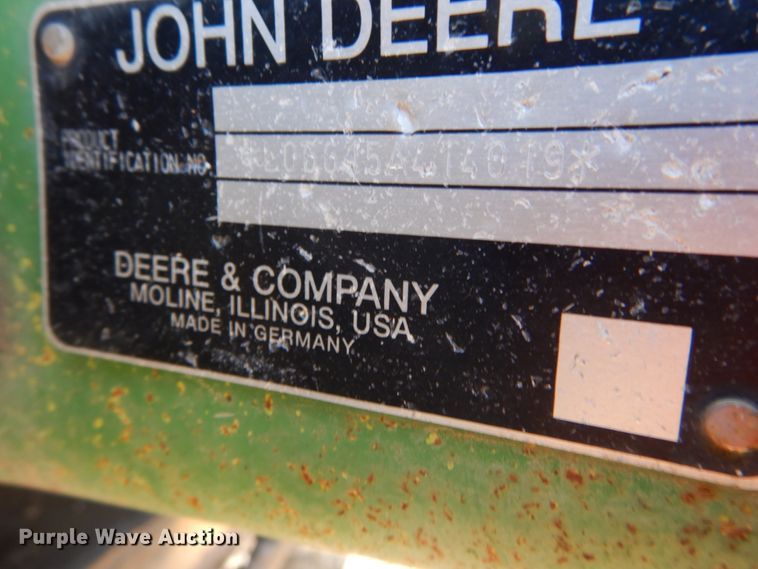 image for item HV9585 2004 John Deere 6615  tractor